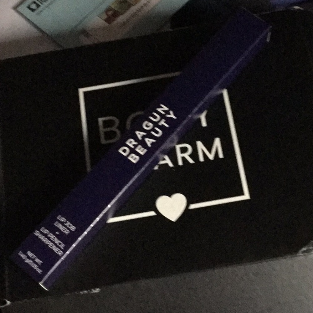 Dragun Beauty Lip Job Liner & Sharpener New/Never opened